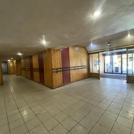 Neves - Location: Joli 4 Personnes Dans Un Quartier Anime Et Jeune